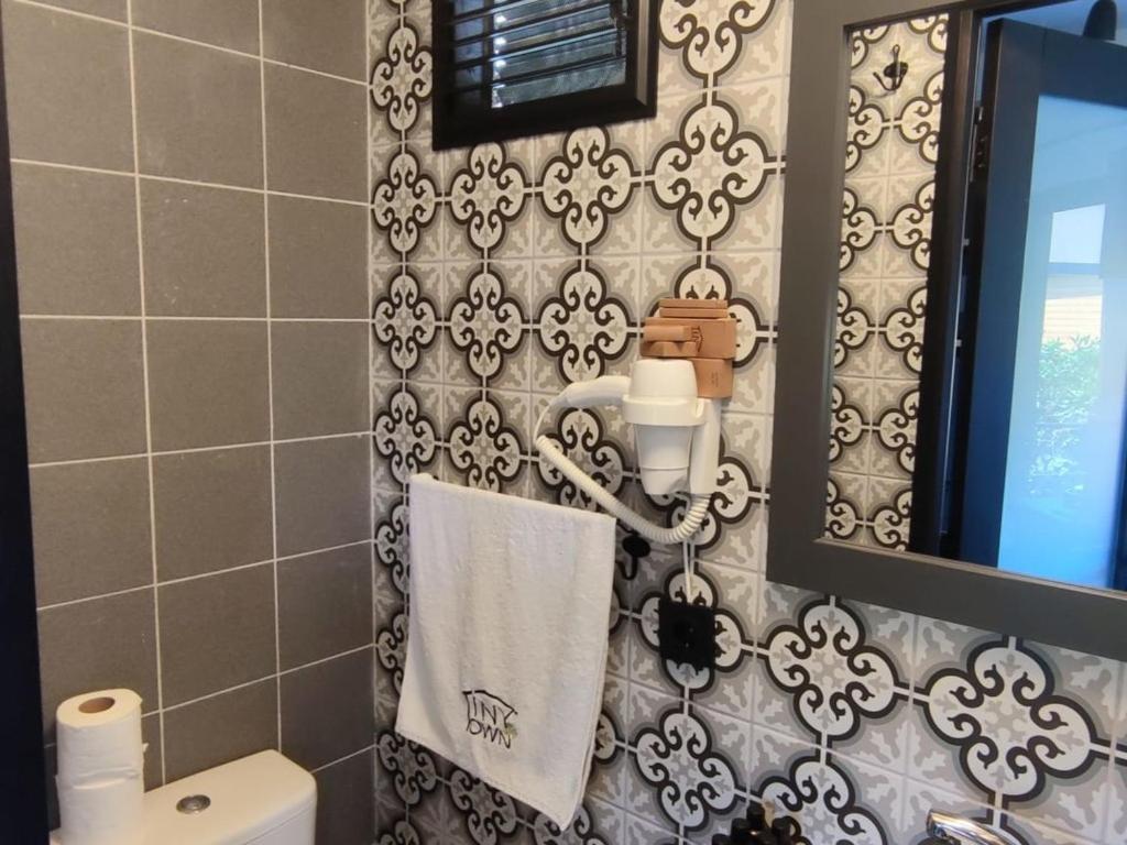 Tiny Town Kuyucak Hotel Karaburun  Bagian luar foto