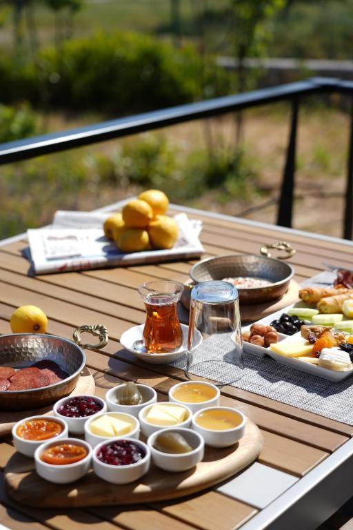 Tiny Town Kuyucak Hotel Karaburun  Bagian luar foto